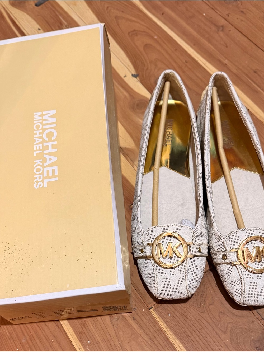 Michael Kors Fulton Moc Vanilla MK Signature Logo Print Unworn